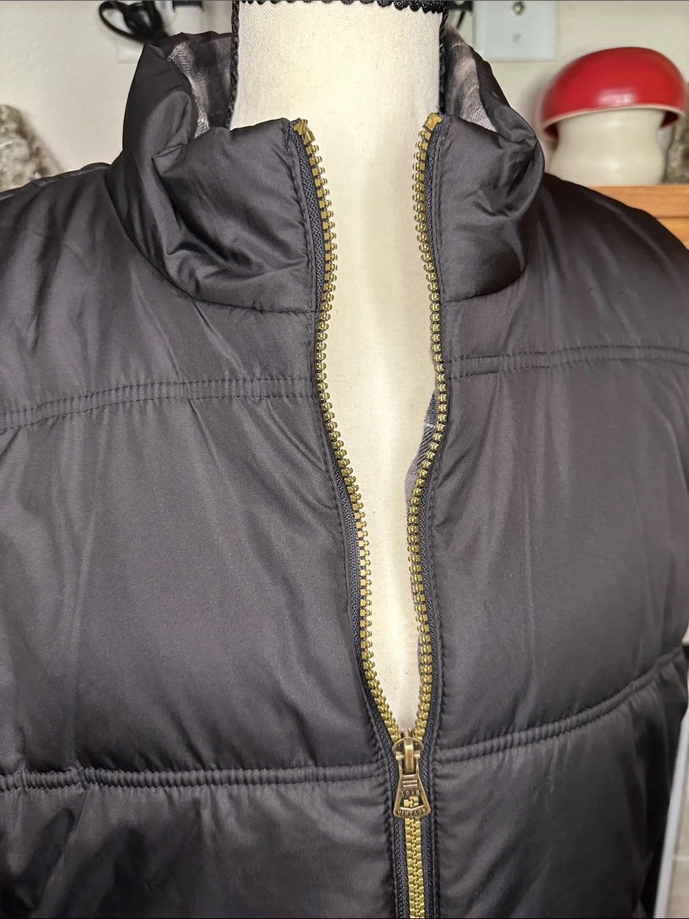 Men's Weatherproof Quilted Zip Up Black Puffer Vest with Flannel Lining Size XL